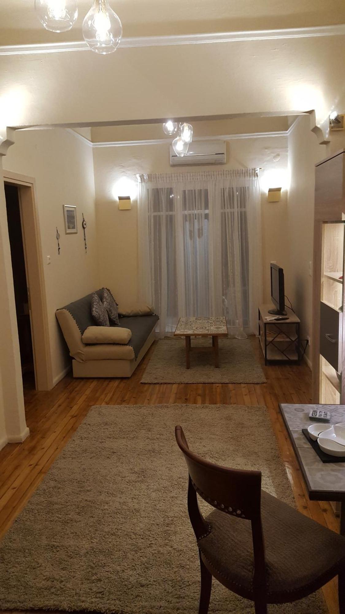 360 View * Salonic